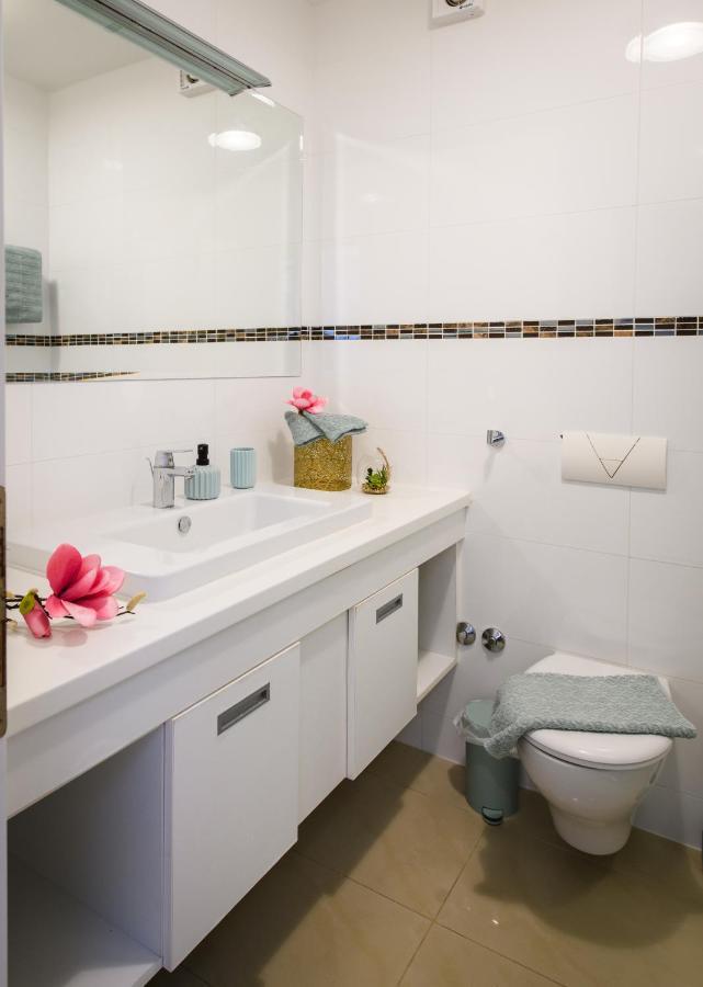 Lavica Bellevue Apartments & Studios Podstrana Kültér fotó